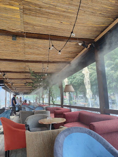 Jolie Cafe