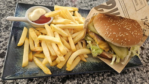 Food House Fast Food
