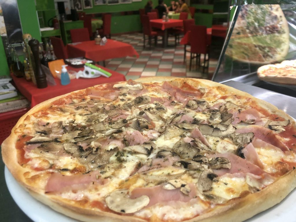 pizzeria paparazzi